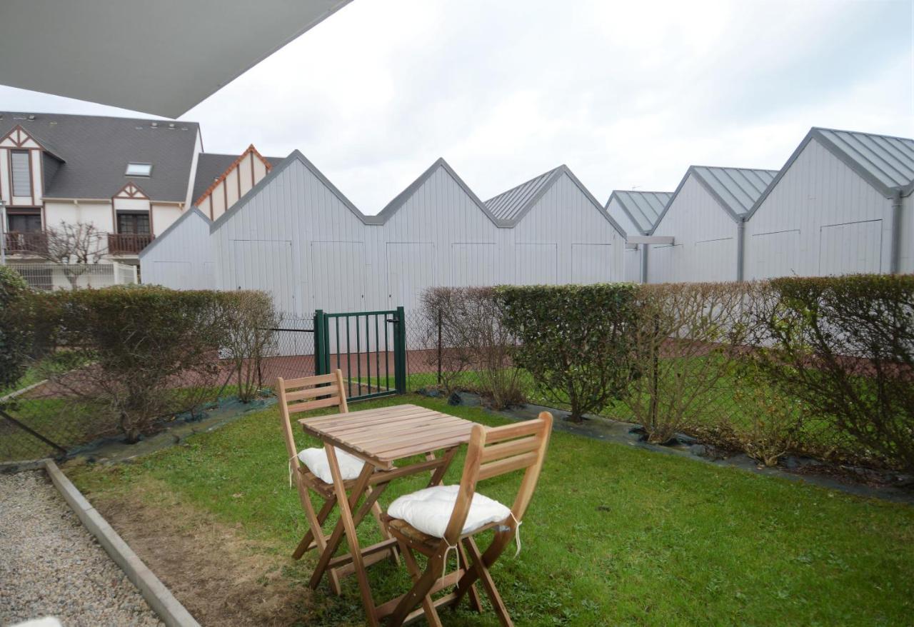 Jardin - A 50M De La Plage - Wifi - Parking Courseulles-sur-Mer Εξωτερικό φωτογραφία